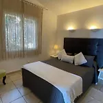 Bellavista A Santa Giulia, Proche De La Et Vue Aparthotel 4*