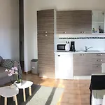 Bellavista A Santa Giulia, Proche De La Et Vue Aparthotel 4*