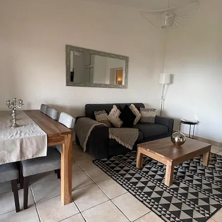 Bellavista A Santa Giulia, Proche De La Et Vue 아파트호텔 4*