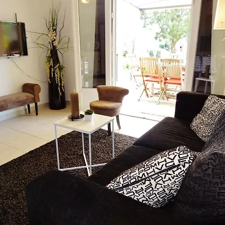 아파트호텔 Bellavista A Santa Giulia, Proche De La Et Vue