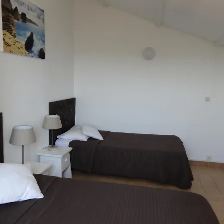 Apart-hotel Bellavista à Santa Giulia, Proche De La Et Vue