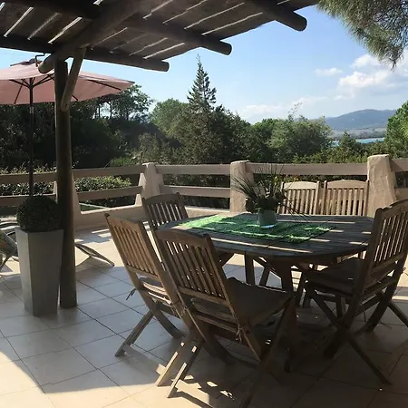 아파트호텔 Bellavista A Santa Giulia, Proche De La Et Vue