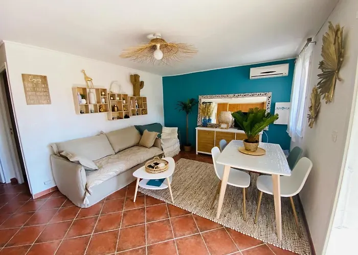 Lägenhetshotell Bellavista A Santa Giulia, Proche De La Et Vue 4*
