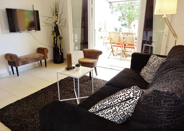 Apartmanhotel Bellavista A Santa Giulia, Proche De La Et Vue