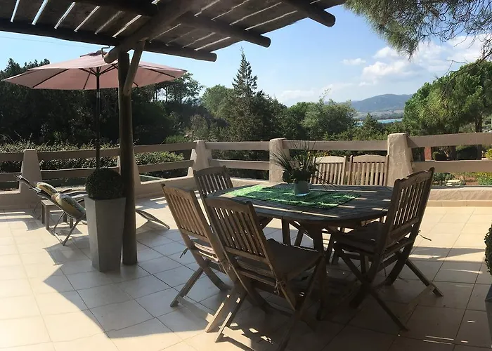 Lägenhetshotell Bellavista A Santa Giulia, Proche De La Et Vue