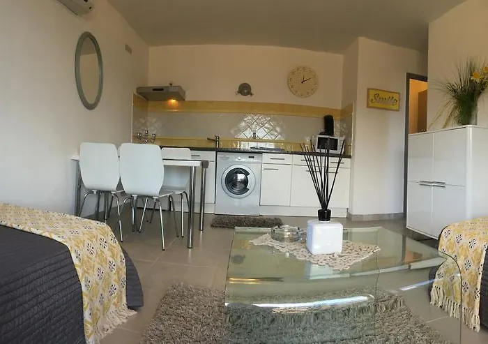 Lägenhetshotell Bellavista A Santa Giulia, Proche De La Et Vue
