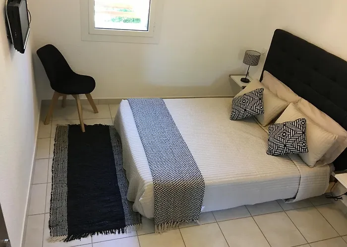 Apartmanhotel Bellavista A Santa Giulia, Proche De La Et Vue